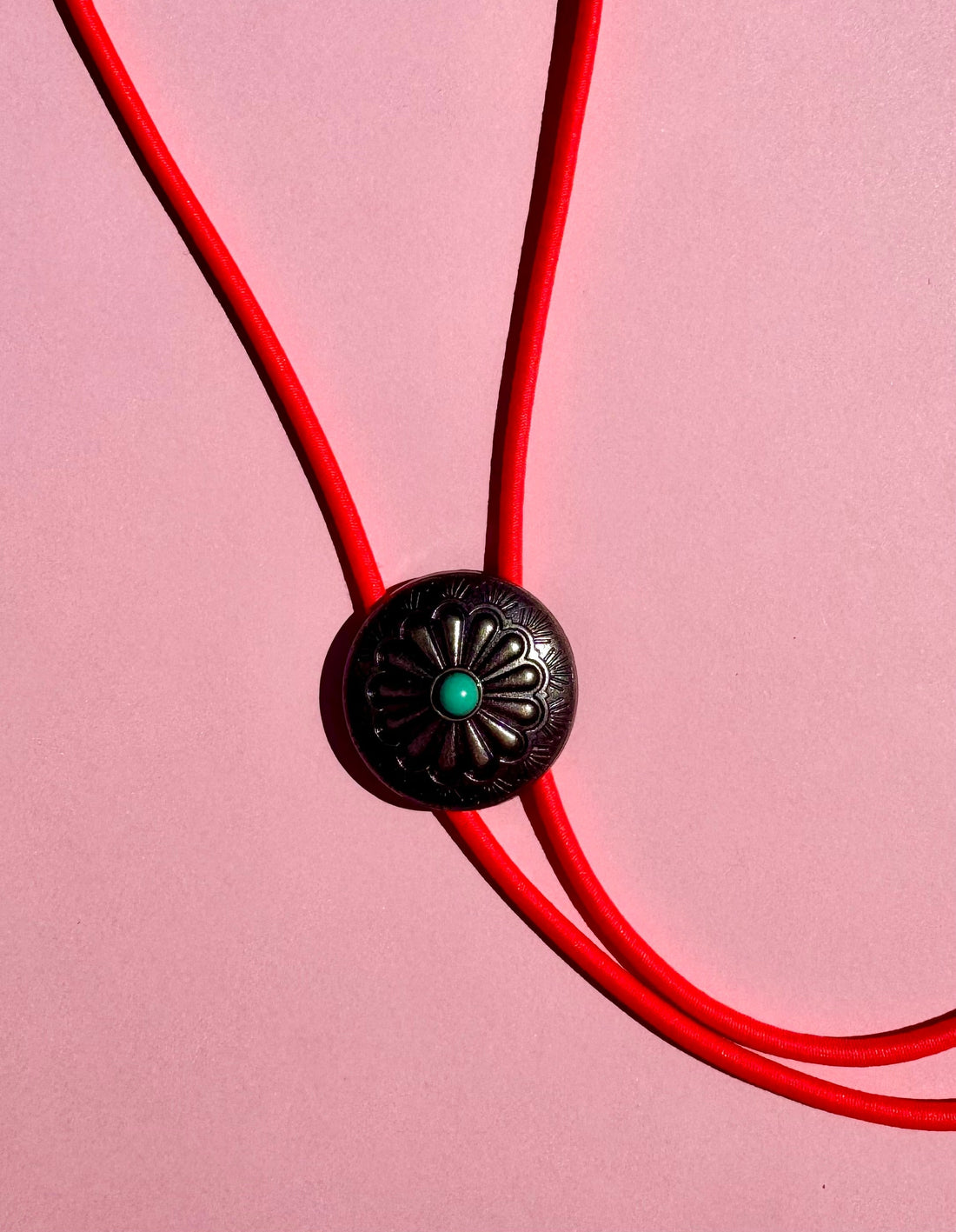 Trending Western Fashion Accessories for 2025