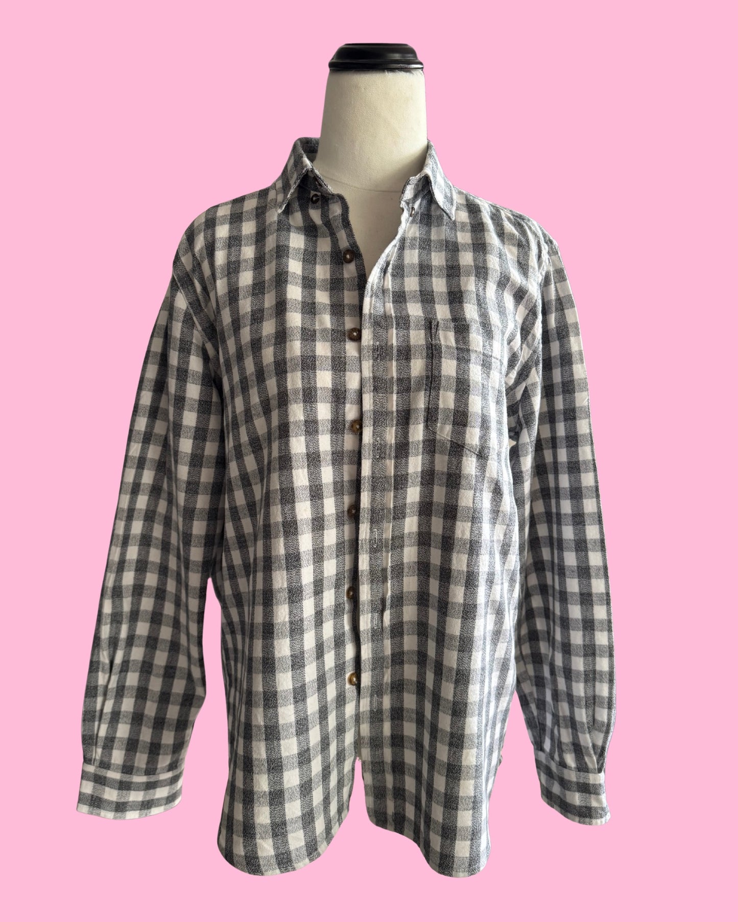 Black & White Plaid Flannel Shirt | Support Live Music & Cowgirls | Women’s M