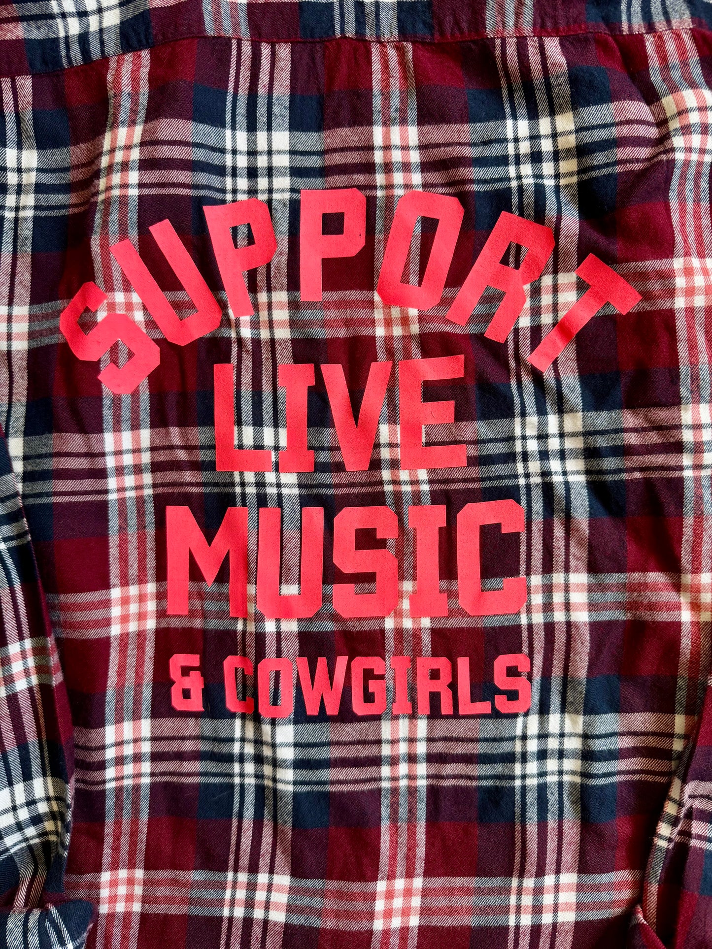 Extra Soft Flannel Check Heart Shirt – Neon Rebel Edition 09